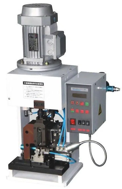 End Feed Wire Stripping and Crimping Machine