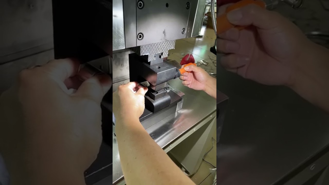 Servo Crimping Machine 50T   New Energy Cable Processing, Large Square Terminal, Die Free Riveting