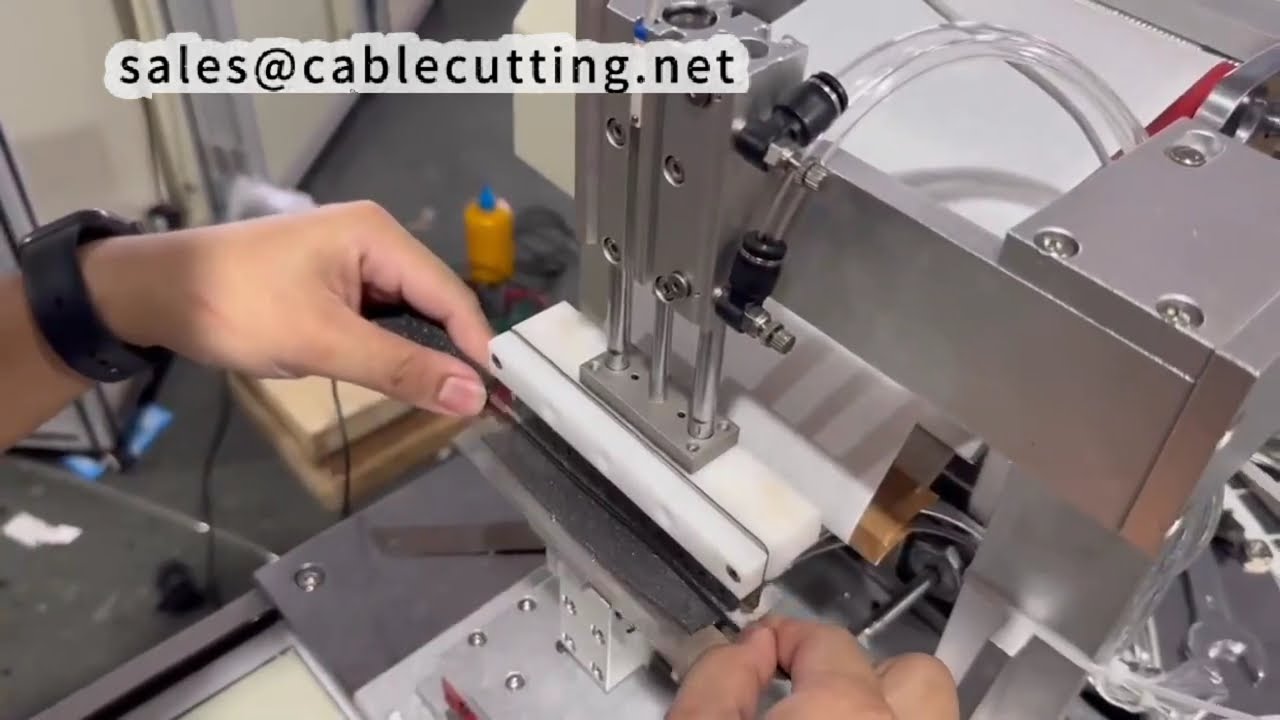 FoamSponge Fold Over Applicator Machine Customer Service Focus