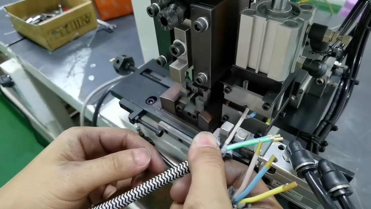 Straight Continuous Strip Terminal Machine Non Standard Terminals Terminal Core Wire Fully Wrapp